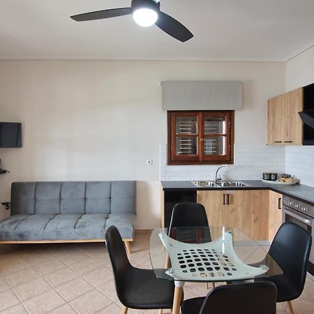 Elpida Apartments Votsi  Bagian luar foto
