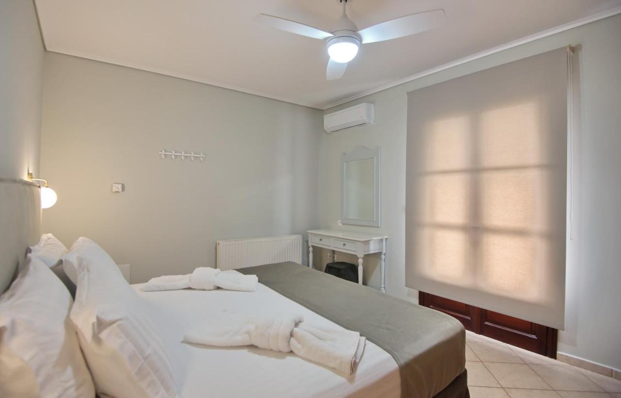 Elpida Apartments Votsi  Bagian luar foto