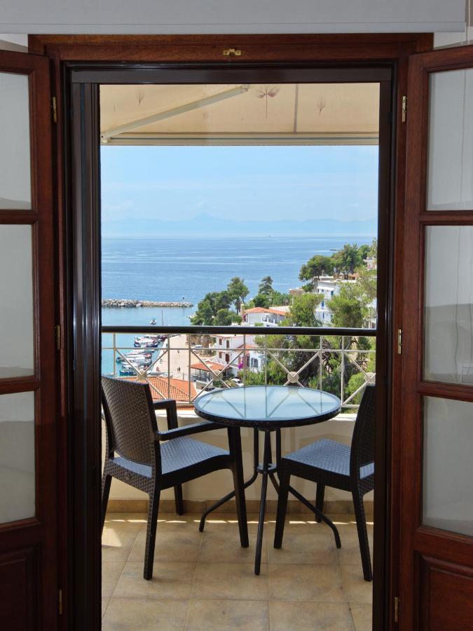 Elpida Apartments Votsi  Bagian luar foto